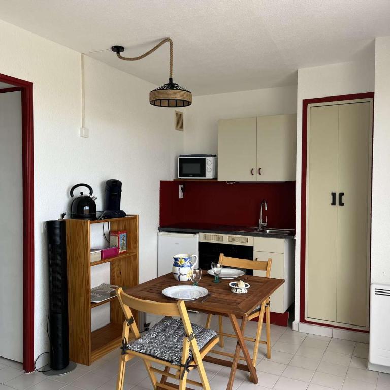 Appartement 2 pièces cabine 6 couchages PORT LEUCATE NATURISME PL080-TB21 - Classic Apartment - 3