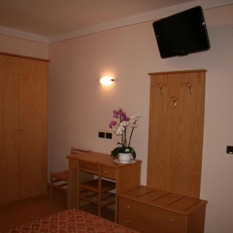 Dolomiti Hotel Olimpia - Habitación Doble con balcón - 1 o 2 camas - 6