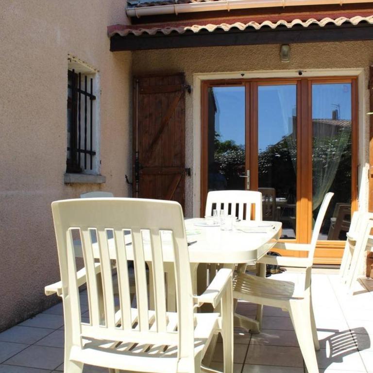 Maison 3 pièces 6 couchages PORT LA NOUVELLE PN340-040 - Maison 2 Chambres - 2