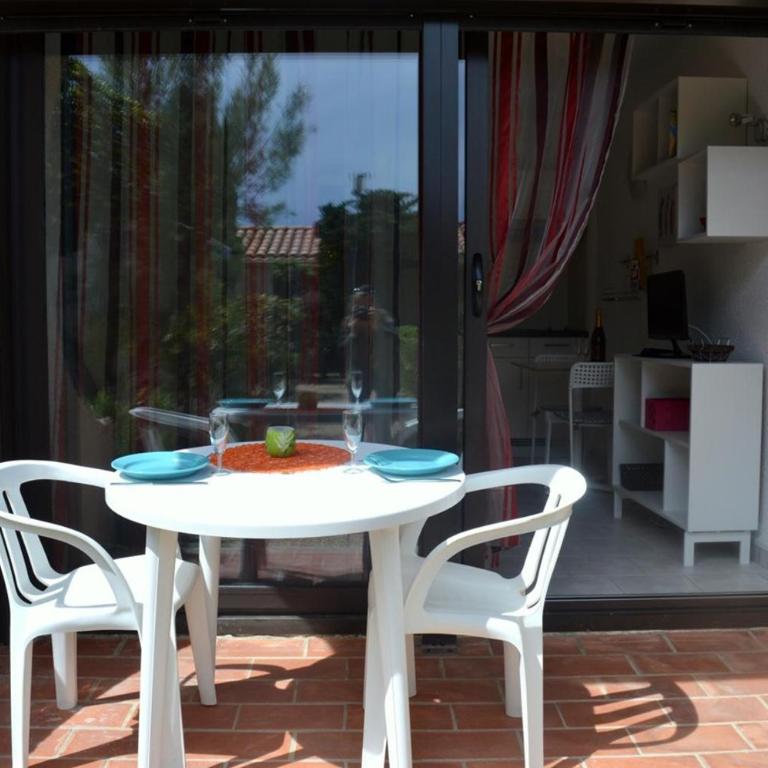 Appart Studio 2 couchages PORT LEUCATE NATURISME PL010-325 - Appartement - 4