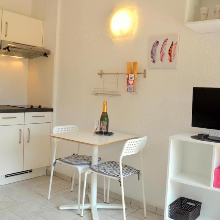 Appart Studio 2 couchages PORT LEUCATE NATURISME PL010-325 - Appartement - 7