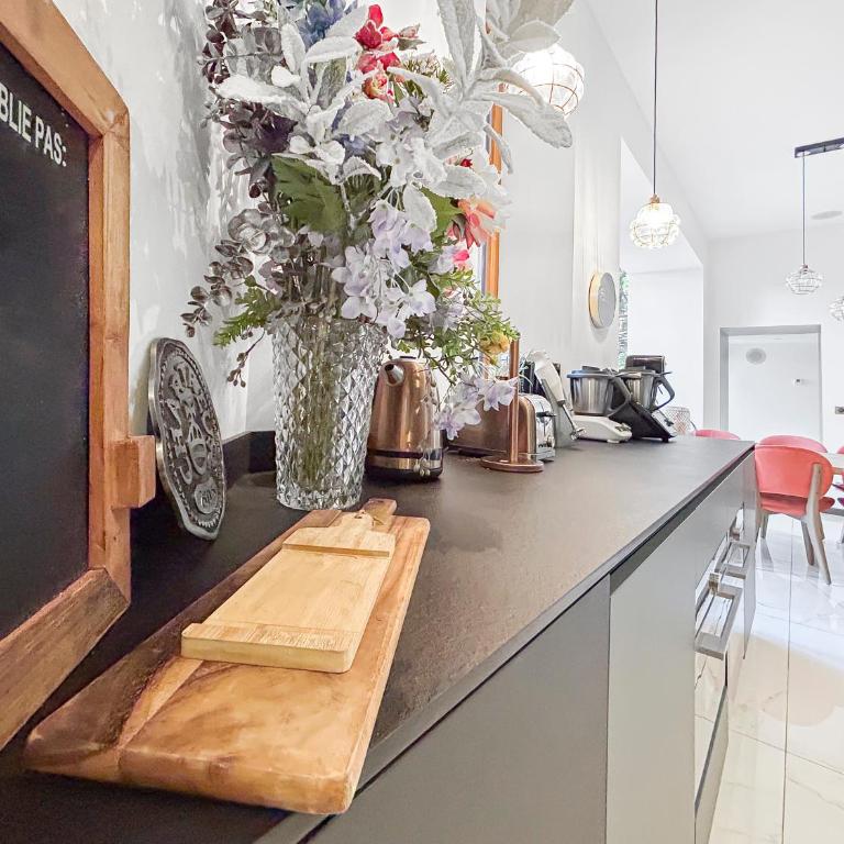 Grand T4 Luxe, SPA, Cheminée Baby-foot, Jardin - Three-Bedroom Apartment - 21