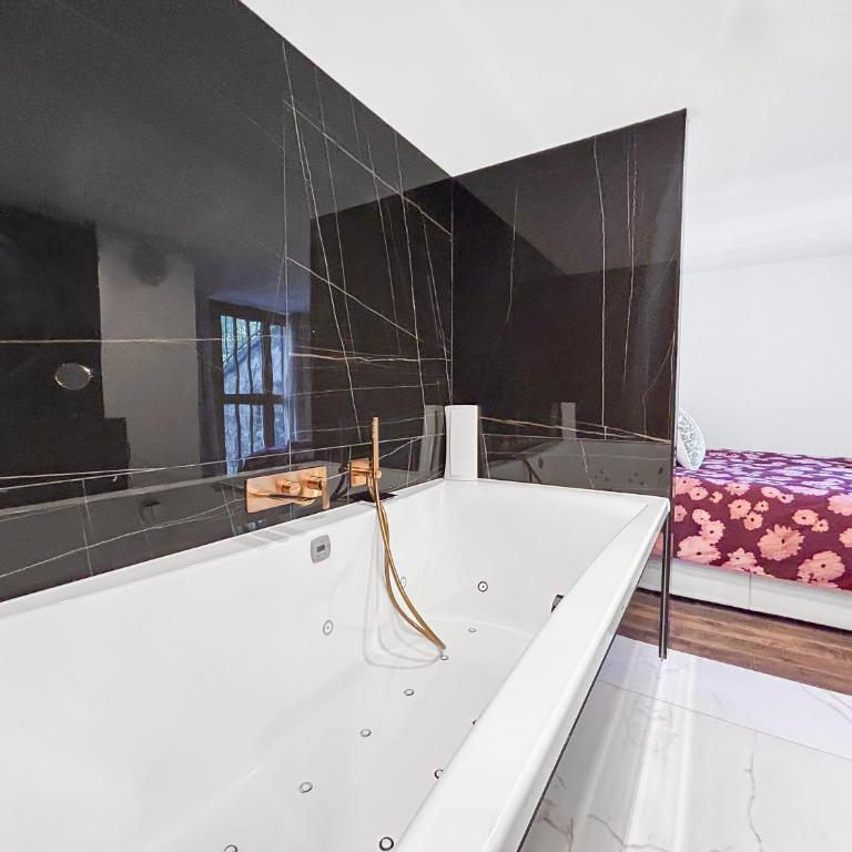 Grand T4 Luxe, SPA, Cheminée Baby-foot, Jardin - Three-Bedroom Apartment - 39