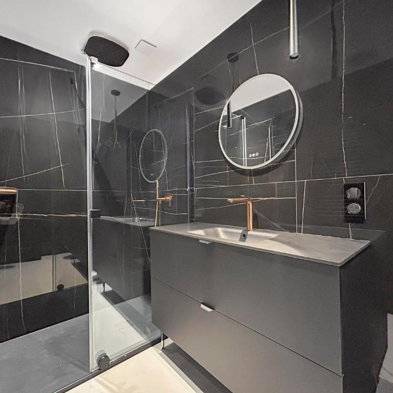 Grand T4 Luxe, SPA, Cheminée Baby-foot, Jardin - Three-Bedroom Apartment - 44