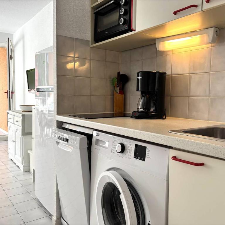 LAL110-104 Appartement Studio coin nuit 4 pers à LA LONDE LES MAURES - Studio - 10