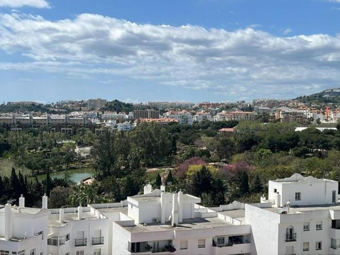 Skyline Studio Benalmádena stunning views Walking distance to the beach and seasonal pool - Apartamento Estudio - 8