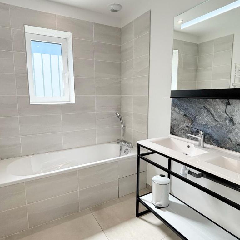Villa avec piscine, jardin,4 chambres - Palmazur Vacances - Villa avec Piscine Privée - 24