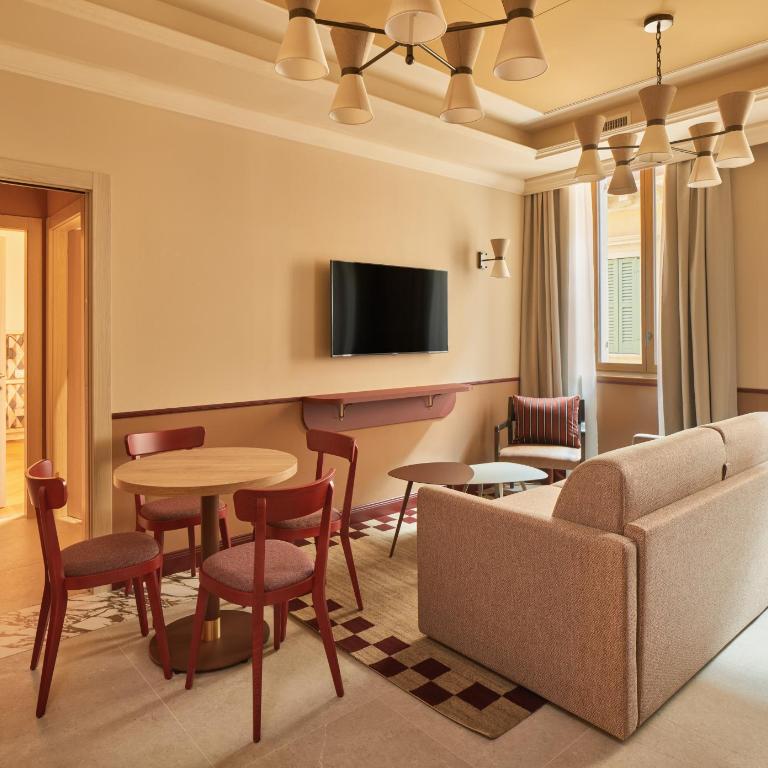 Homy Livia Verona - Grand Two-Bedroom Apartment - 11