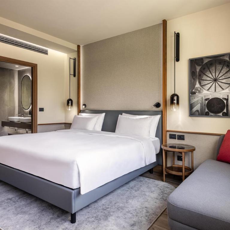 Radisson Blu Hotel, Florence - Junior Suite - 1