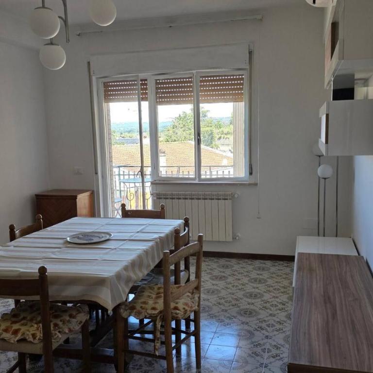 Lakeview Balcony Apartment in Bolsena - Apartment - 7