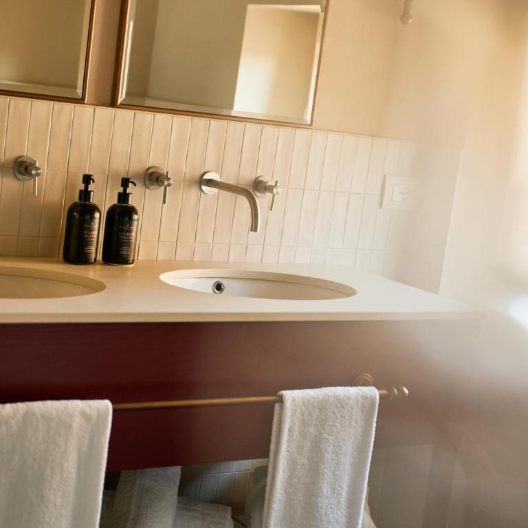 Homy Livia Verona - Grand Two-Bedroom Apartment - 22