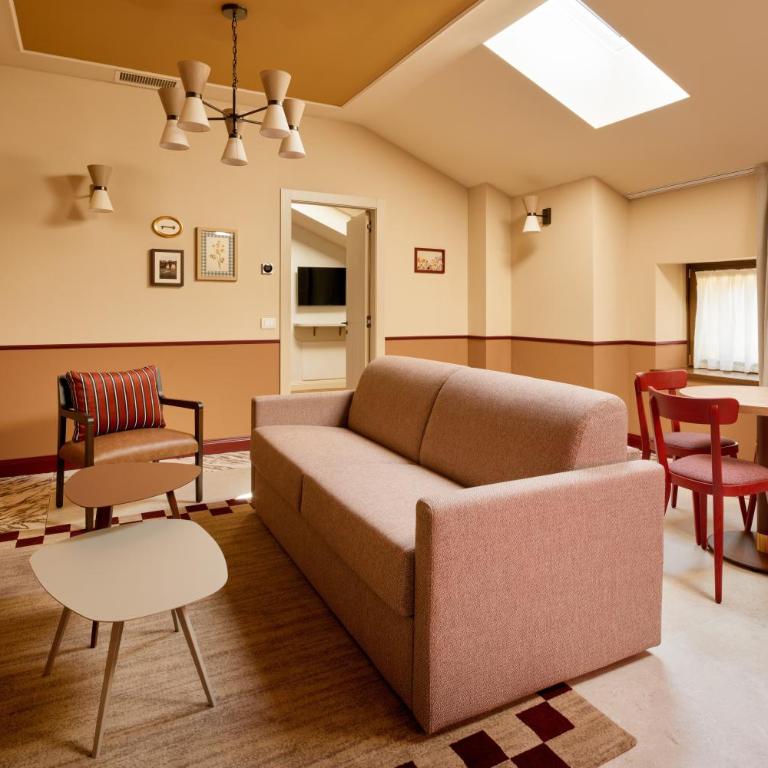 Homy Livia Verona - Grand Two-Bedroom Apartment - 25