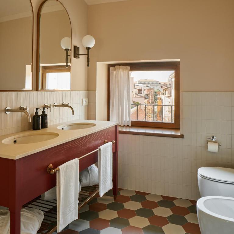 Homy Livia Verona - Grand Two-Bedroom Apartment - 26