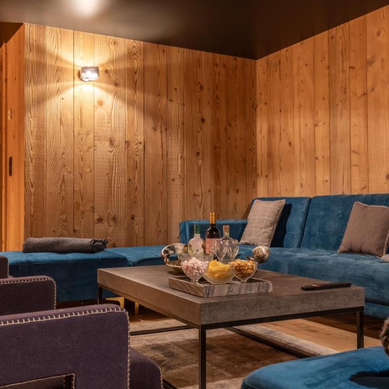 Chalet Ysalpe - Vue montagne hammam sauna jacuzzi et salle cinéma - Chalet - 14