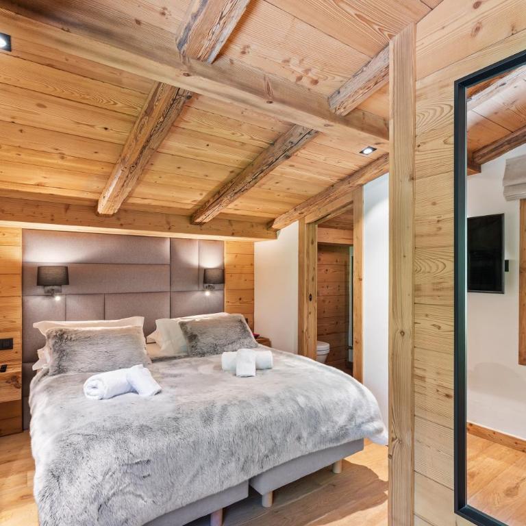 Chalet Ysalpe - Vue montagne hammam sauna jacuzzi et salle cinéma - Chalet - 25