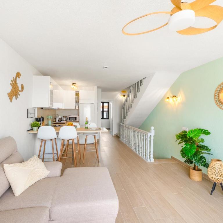 Luxury house with 3 bedrooms and ocean and mountain views - Apartamento de 3 dormitorios con vistas al mar - 2