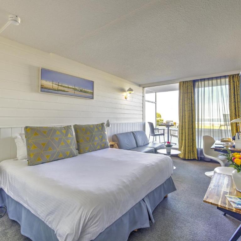 Hôtel Point France - Chambre Double Supérieure avec Terrasse - Vue sur Mer - 4