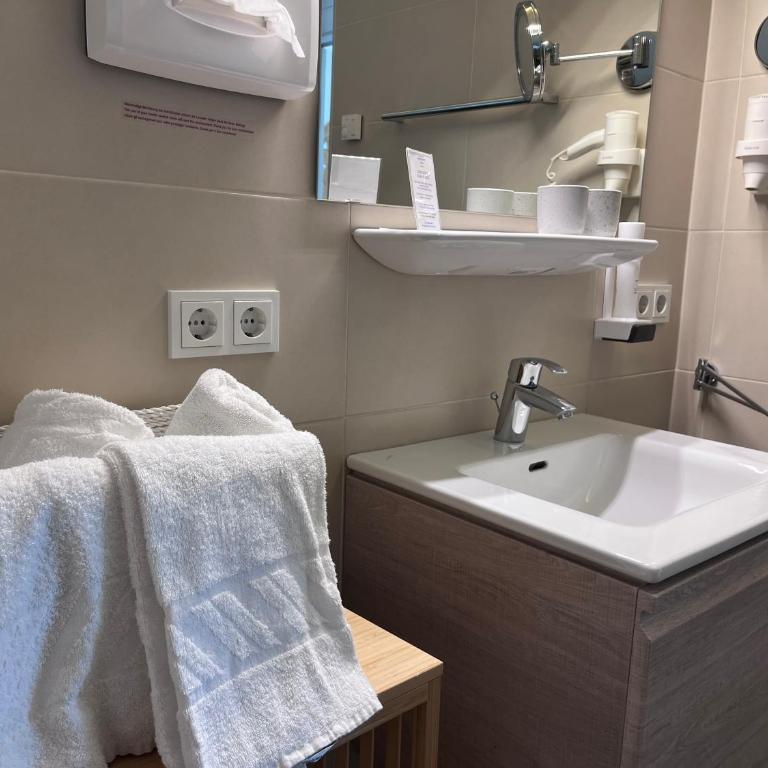 Strandhotel Kärntnerhof - Doppelzimmer - 3