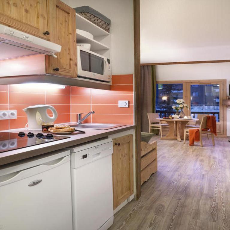 Charmant studio centre Val d'Isère - Balcon vue montagne - - Studio avec Balcon - 5