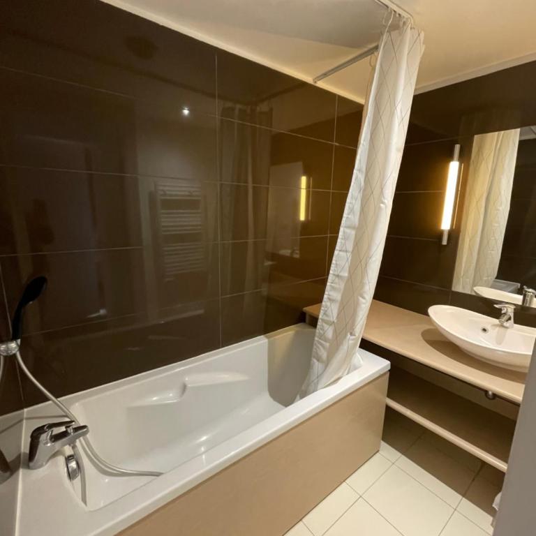 T3 Terrasse Piscine Sauna Spa Jausiers Magnans D102 - Apartamento de 2 dormitorios - 14