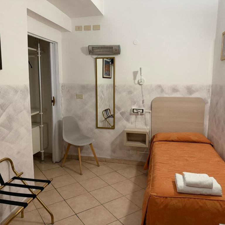 Casa Zavatti - Camera Singola con Bagno Privato - 5