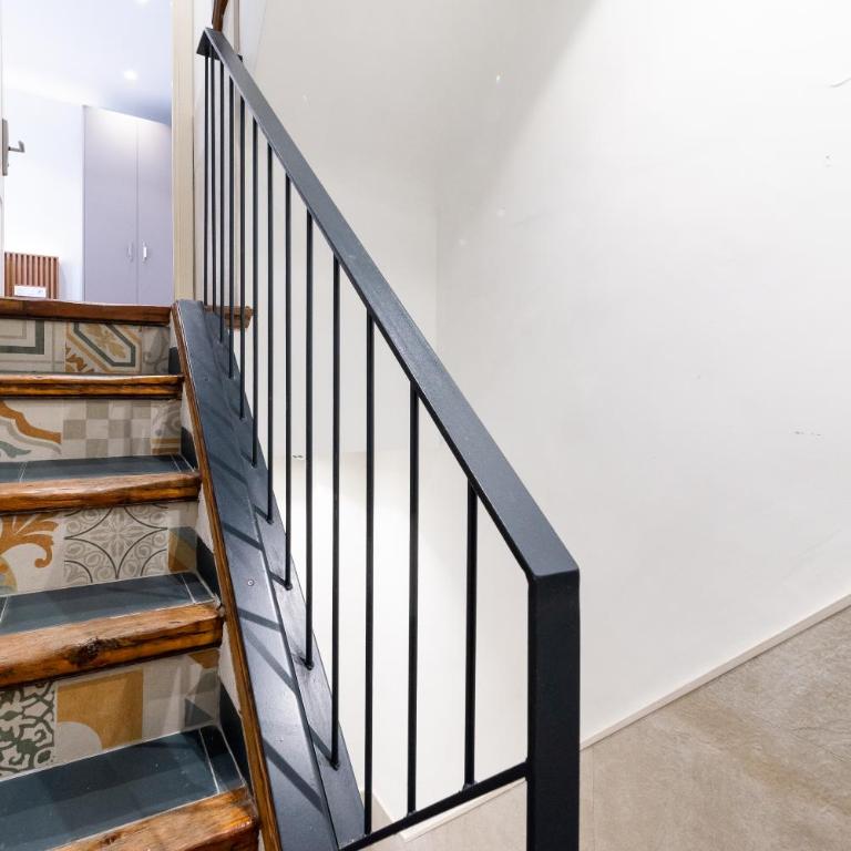 Estudio reformado en centro Granada - Apartment - Split Level - 11