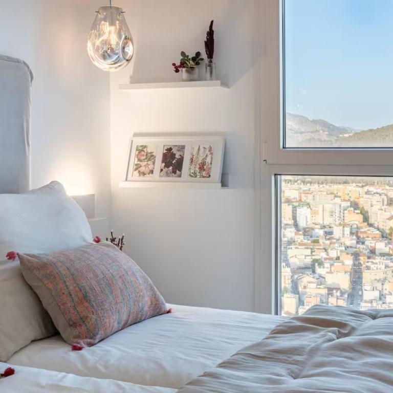 Malaga Skyline 7 Pool & Parking Free - Apartamento Deluxe de 3 dormitorios - 2