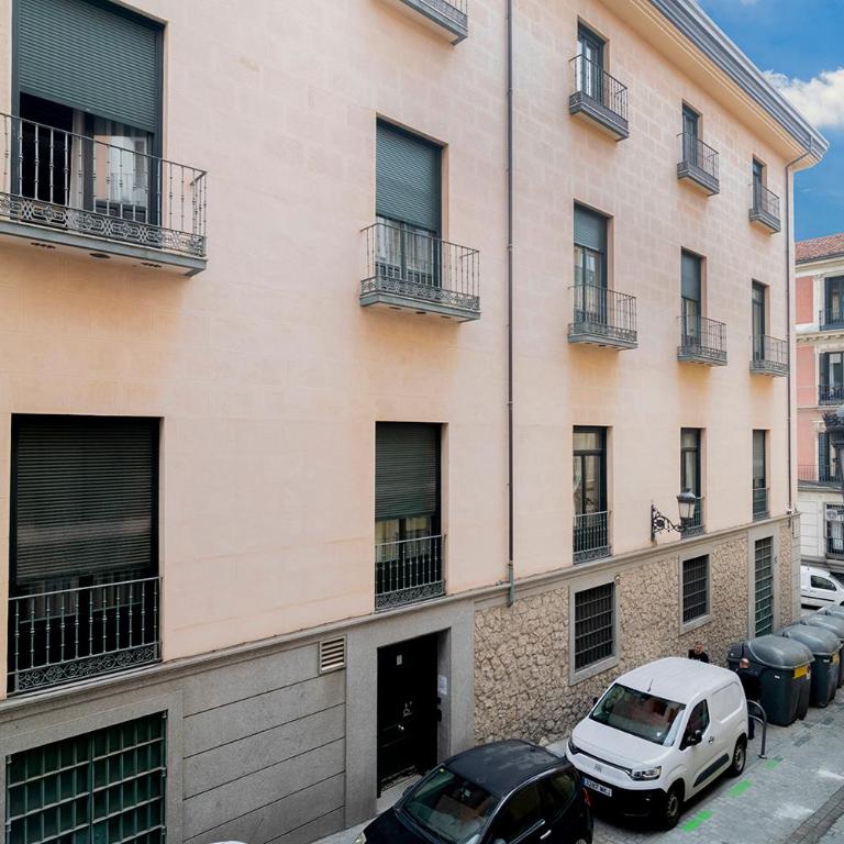 Elegancia junto al arte en Madrid - Two-Bedroom Apartment with Balcony - 42