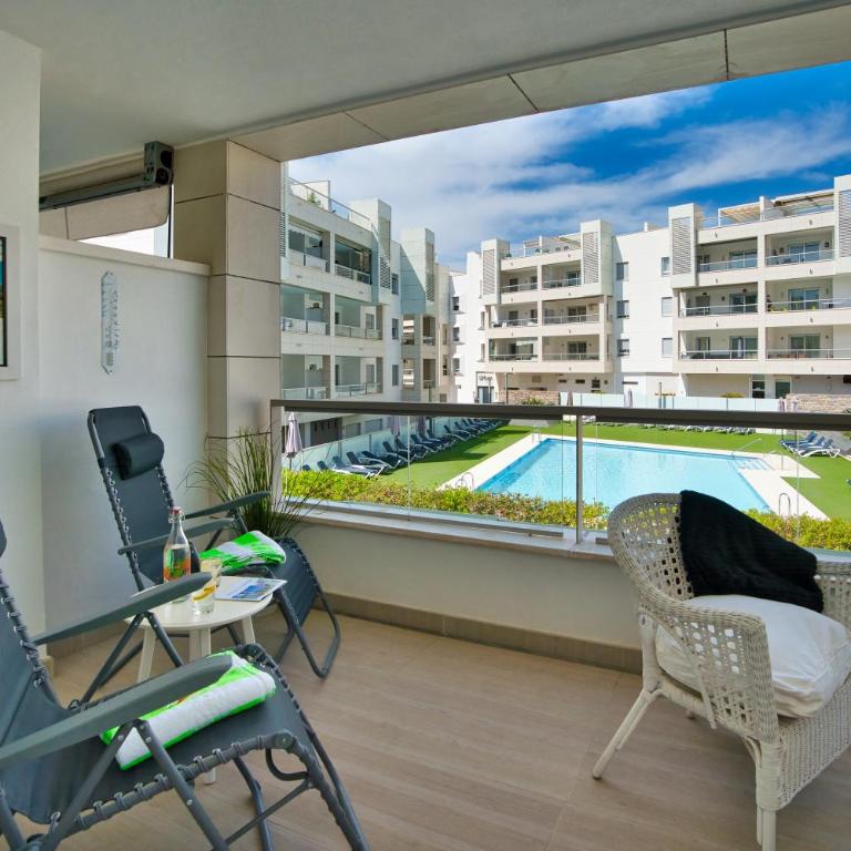 3 BR Los Arqueros beach Marbella - Three-Bedroom Apartment - 19