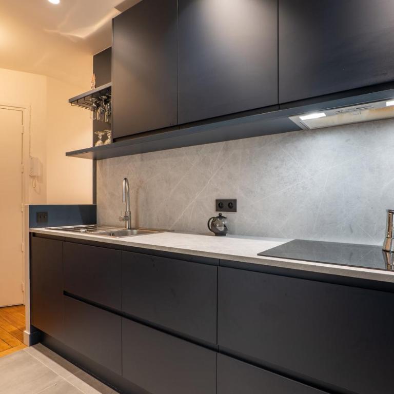 Bright & Calm Apartment near Montparnasse - Appartement - 10