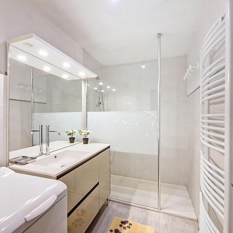 La Clusaz, Apt 6 pers, centre avec Wifi - FR-1-818-33 - Appartement - 8