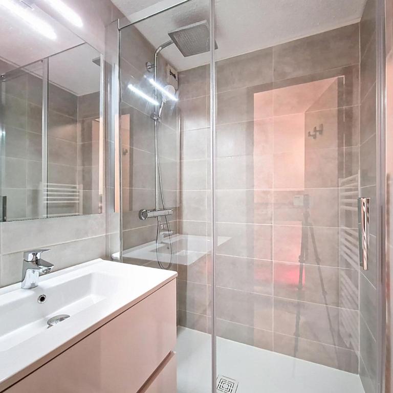 Appartement cosy à La Clusaz - 6 pers, Animaux acceptés et Wifi - FR-1-818-15 - Apartamento - 9