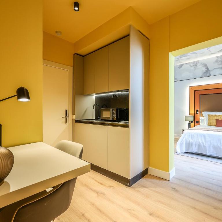 Suites Madrid Centro - Apartamento Deluxe - 1