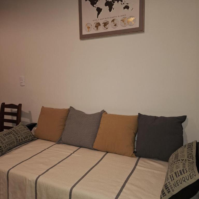 Fray Apart - One-Bedroom Apartment - 3