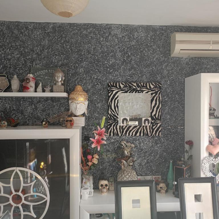En pleno centro A 5 min de Renfe y bus aeropuerto - One-Bedroom Apartment - 12