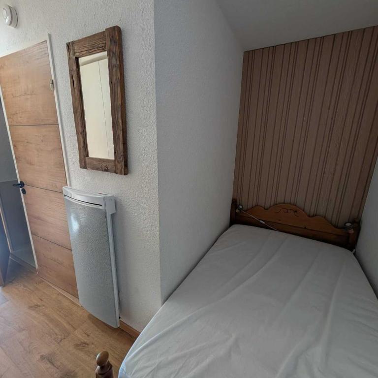 Studio cosy rénové plein sud avec vue sur pistes et parking à Montgenèvre - FR-1-445-74 - Studio - 7