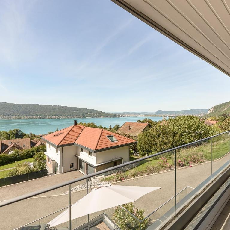 Villa Sunrise – Villa contemporaine avec piscine et vue panoramique sur le lac d’Annecy - Villa 5 Chambres - 17