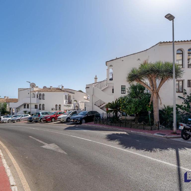 2 BR Beach and Pool By Better Bookings - Apartamento - 19