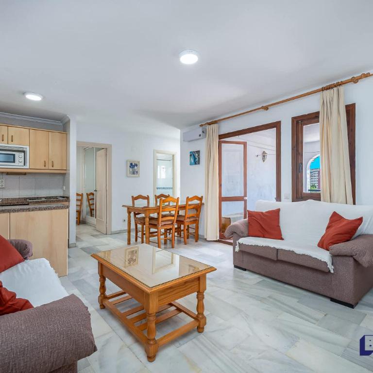 2 BR Beach and Pool By Better Bookings - Apartamento - 21