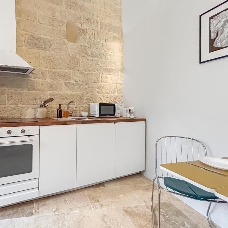 Appartement T2 Charmant en Centre-ville de Dijon - Apartamento de 1 dormitorio - 20
