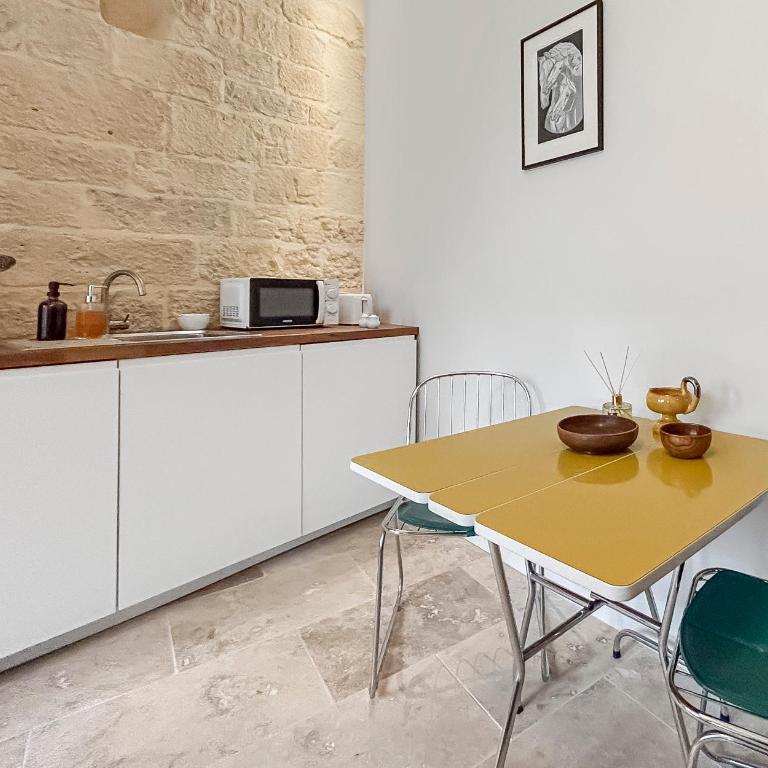 Appartement T2 Charmant en Centre-ville de Dijon - Apartamento de 1 dormitorio - 19