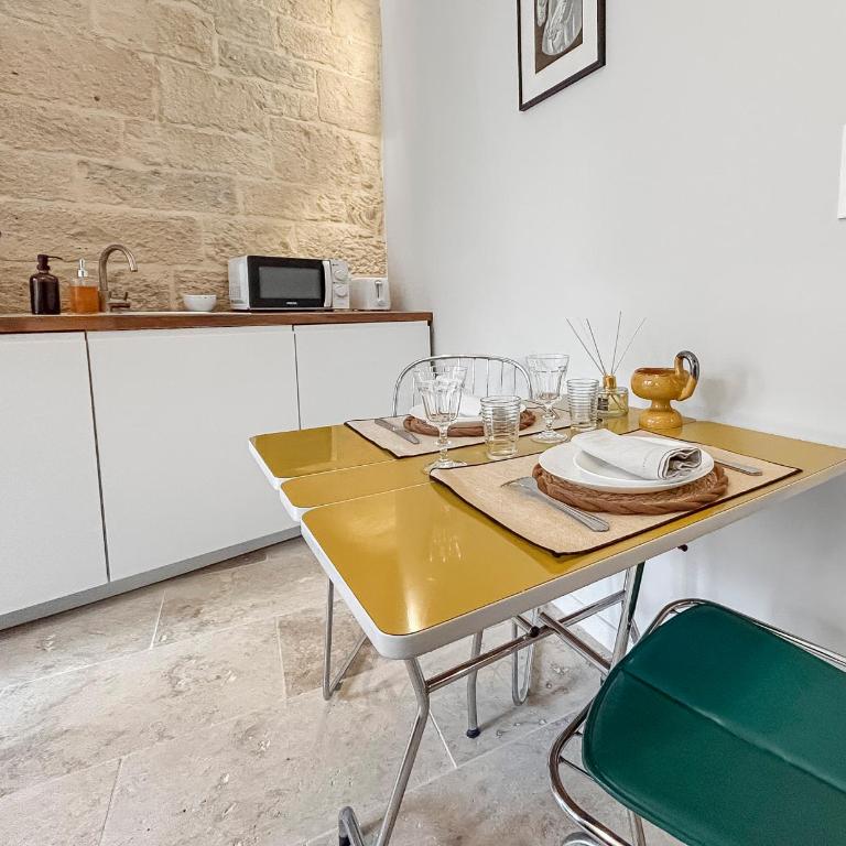 Appartement T2 Charmant en Centre-ville de Dijon - Apartamento de 1 dormitorio - 17