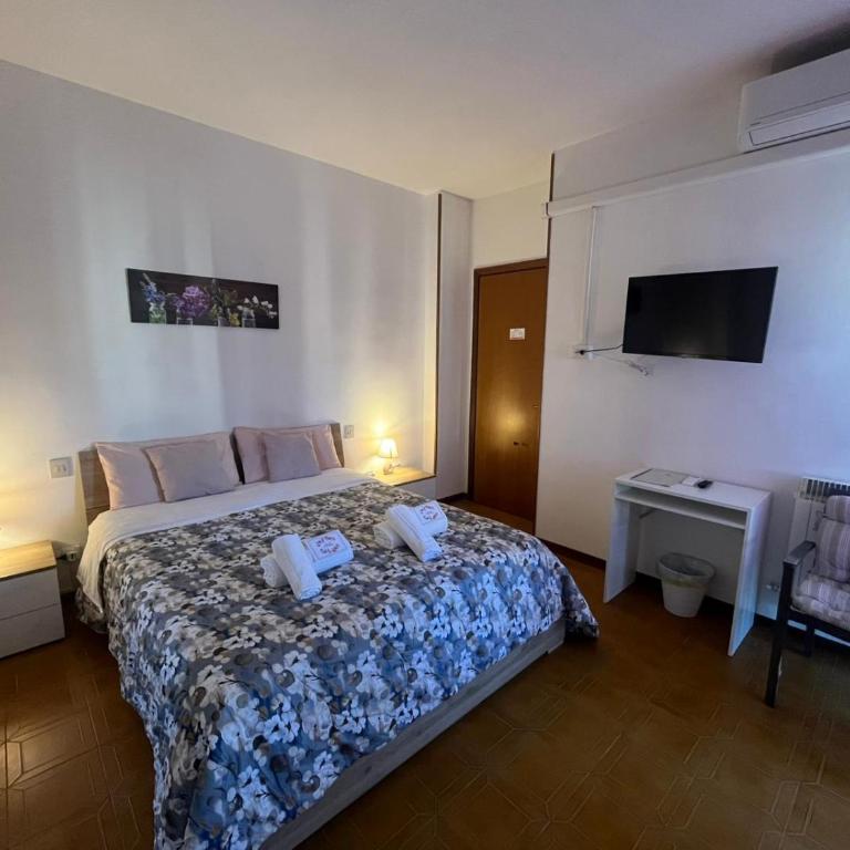 B&B L'Orchidea - Camera Matrimoniale Deluxe con 1 Letto Supplementare - 2