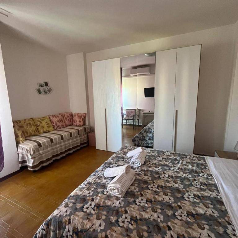 B&B L'Orchidea - Camera Matrimoniale Deluxe con 1 Letto Supplementare - 10