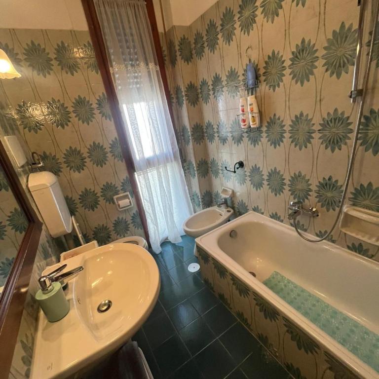 B&B L'Orchidea - Camera Matrimoniale Deluxe con 1 Letto Supplementare - 12