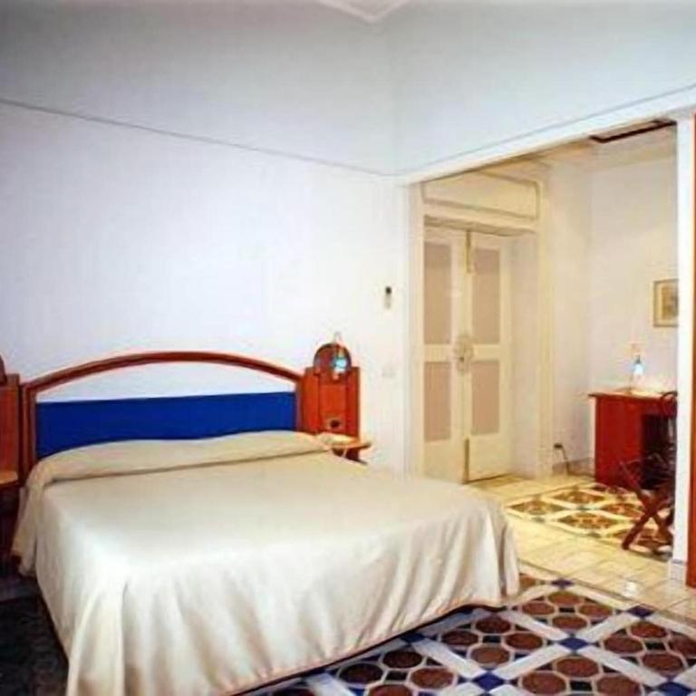 Hotel Lidomare - Ampia Camera Matrimoniale/Doppia con Letti Singoli - 1