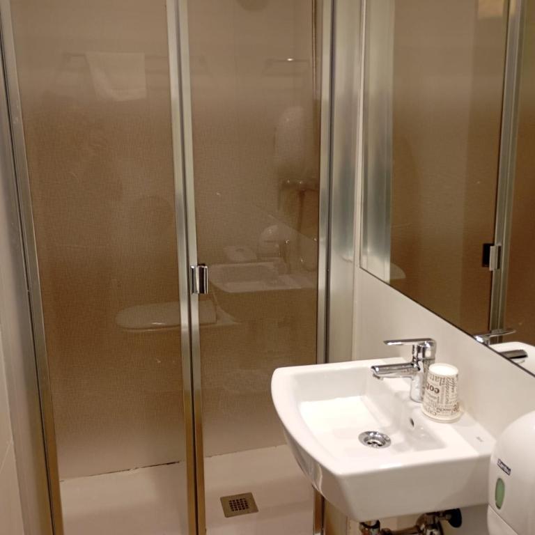 Bearan Rooms 2 - Habitación Doble con baño privado - 8