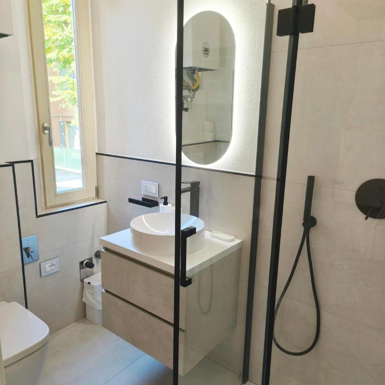Monolocale Modena con Parcheggio riservato pressi Clinica Fogliani e Centro Storico - Appartamento con 1 Camera da Letto - 9