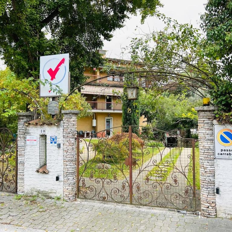 Urban Home Verona - Three-Bedroom Apartment - 51