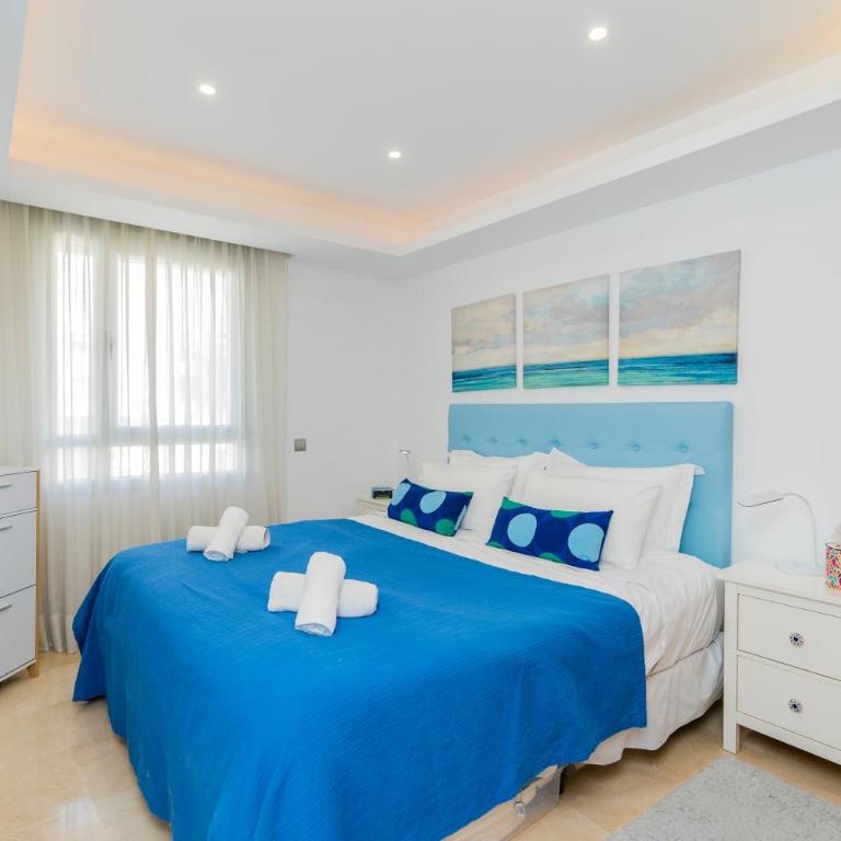 3 BR Los Arqueros beach Marbella - Three-Bedroom Apartment - 12